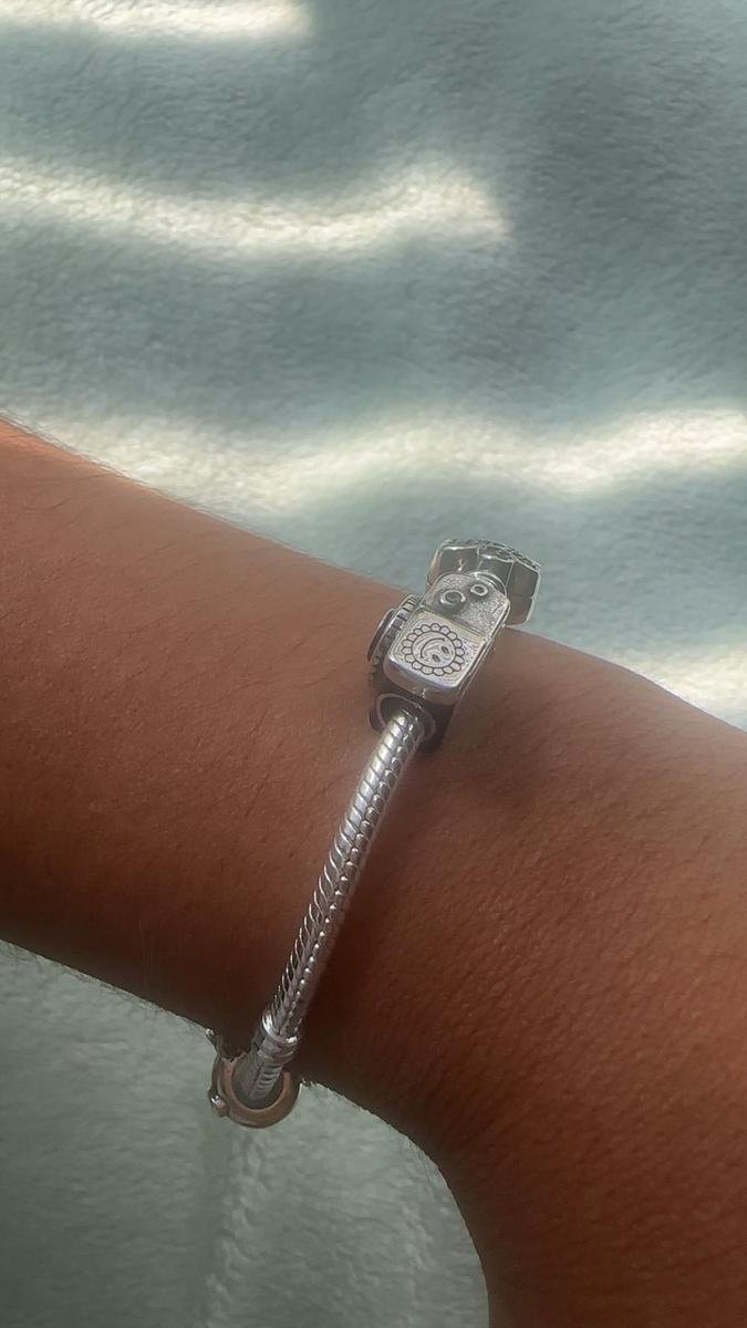 Item: Black Leica camera