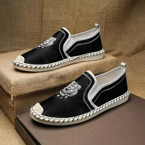 Men's Tiger Embroidery Slip on Walking Shoes, Casual Comfortable Breathable Lightweight Sports Shoes, Fashionable Sneakers for Daily Wear