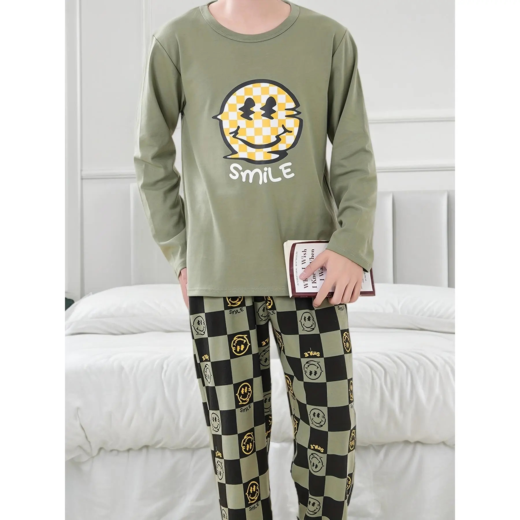 Men's 2-Piece Autumn-Winter Knitting Pajama Set - Longsleeves Round Neck Top with Smile Graphic, Checkered Print Elastic Waist Long Pants, Soft Polyester Blend Menswear Loungewear, Machine Washable Casual Homewear