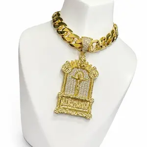 Cadena con dije de oro laminado size 23 cm