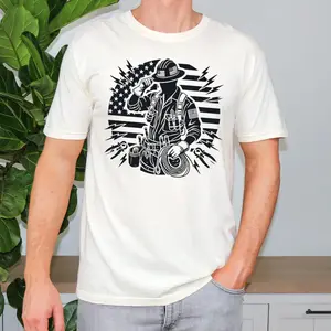 American Flag Lineman T-Shirt| Patriotic Electrician Graphic Tee| Utility Worker Pride Shirt| Blue Collar Gift for Men