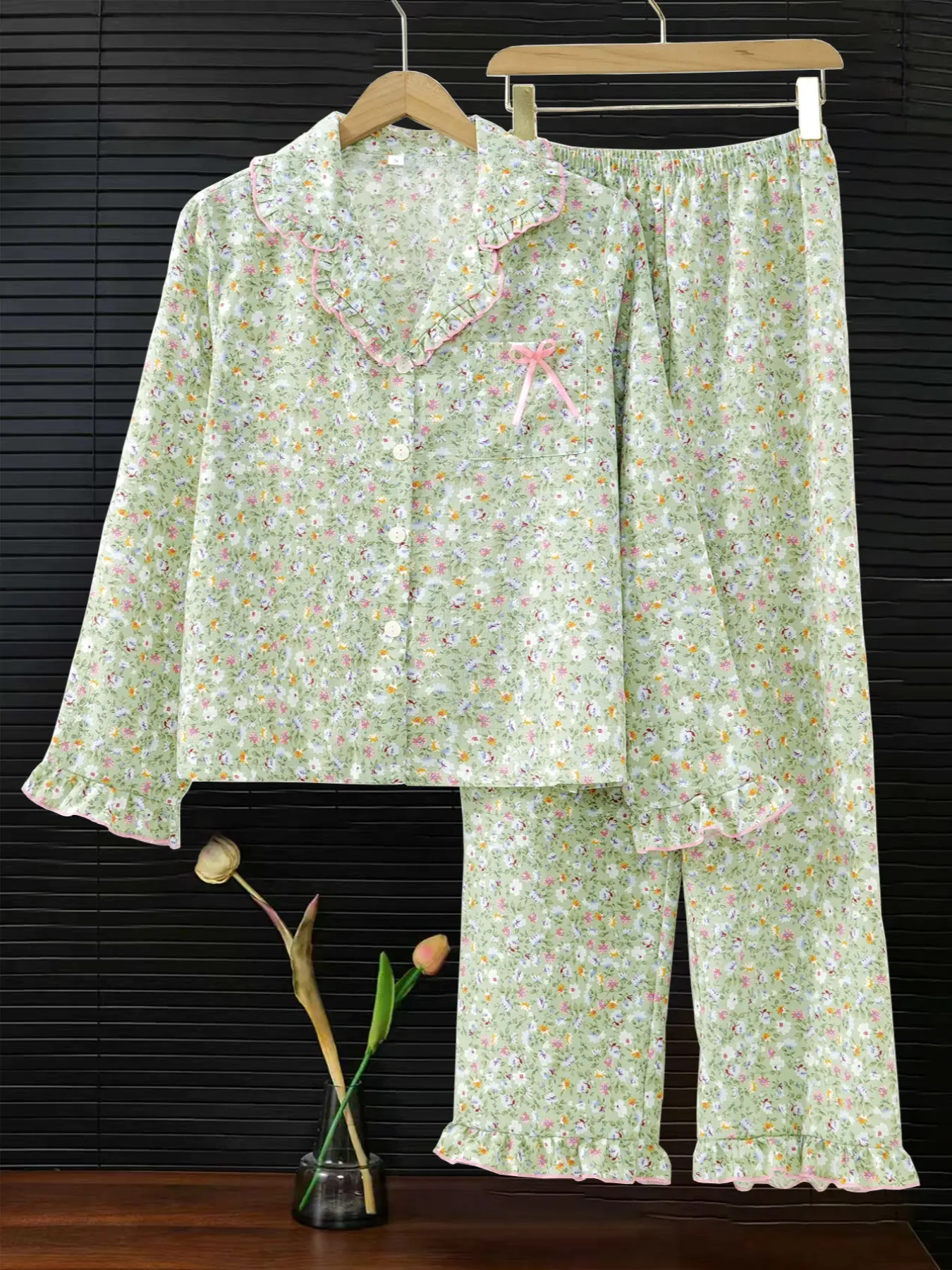 Women's Sleepwear Pajama Loungewear Set, Ditsy Floral Pattern Long Sleeve Ruffled Open Front Top & Matching Pants, Elegant Home Wear, Casual, 2 Piece