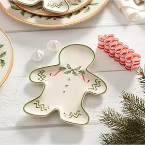 Holiday Gingerbread Man Accent Plate. Merry Christmas
