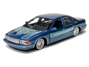 1993 Chevrolet Caprice (Get Low) Diecast 1:24 Scale Model - Motormax 79022BLGRN