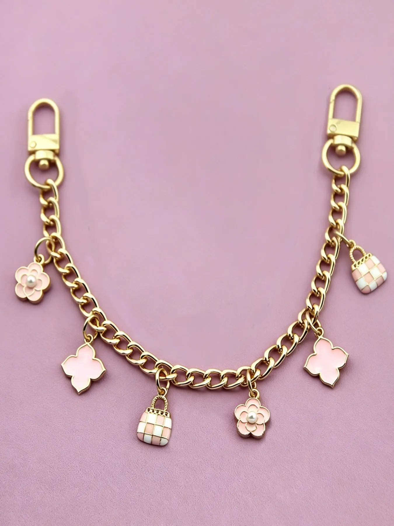 Bag Chains Four-Leaf Clover, Heart, And Flower Bag Chain Charm Available In Three Colors Resistant To Deformation And Fading Light Luxury & Gentle Style Niche, Refined, And Versatile Compatible With Shoulder Bags And Tote Bags Bag Chains For Handbags