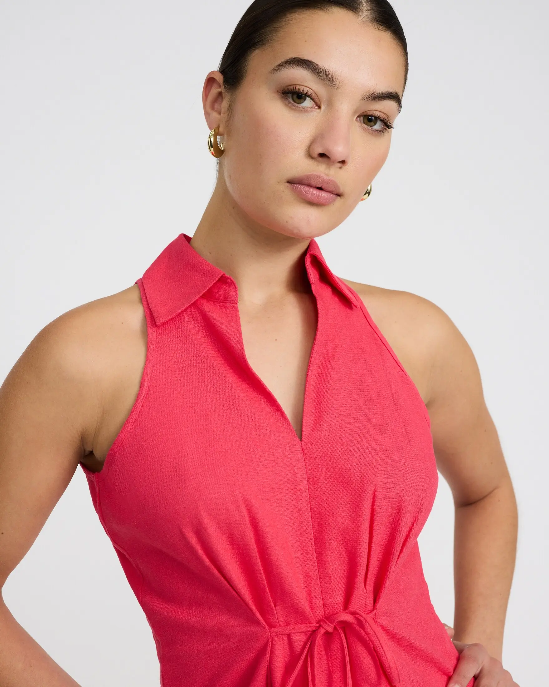 Express Summer-Blend Linen V-Neck Reversible Tie Waist Tank