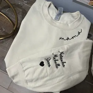 Custom Embroidered Mama Sweatshirt With Kids Names Sleeve, Personalized Mom Crewneck, Pregnancy Announcement Outfit, Mommy Mothers Day Gifts