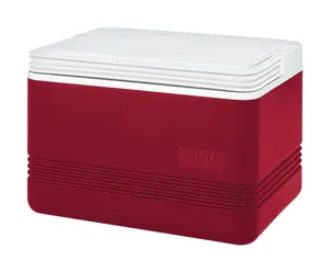 IGLOO 9 qt Legend Red & White Cooler - Compact, Vehicle-Fits, Stackable Lid for Camping, Picnics