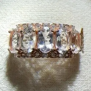 <PingEast jewelry > MGS107/207----925 sterling silver ring with rose gold plating, set with five 4*6mm natural Morganite stones in a row, comes with a certificate.
