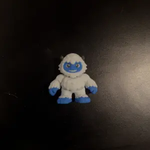 3D Printed Yeti – Articulated Flexi Snow Monster, Cute Fidget Toy, Desk Pet, Gift Idea, Magnet