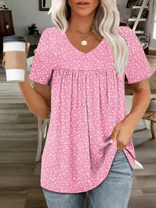Plus Size Women's V Neck Floral Print Short Sleeve Ruched Bust Loose Summer Top, Comfortable and Stylish Casual Wear for Daily Use