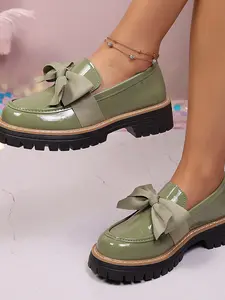 Elegant Bowknot Accent Thick Sole Shiny PU Leather Women Shoes, Japanese Jk Style Loafers, Versatile Commute Fashion Heeled Uniform Shoe