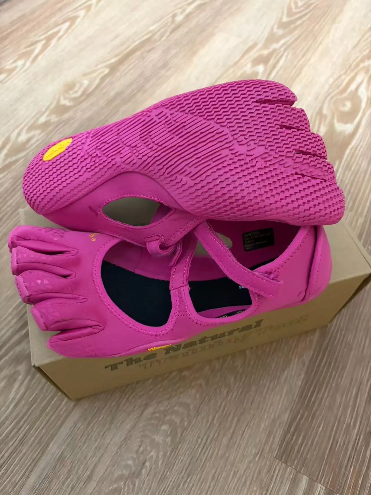 V You Konw Fivefingers Unisex Dance Shoes for Gym Fitness Yoga Pilates Workout Summer Lightweight Comfortable Slip On Toe Sandals Platform Ballet Flats for Men Women Home Equipment