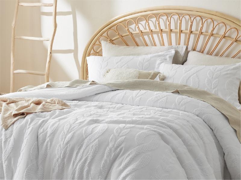 Bedsure 3- Pieces Comforter Set,Boho Tufted Bed Set, Checkered Farmhouse Shabby Chic Bedding, 1 Plaid Geometric Comforter and 2 Pillow Shams Bedsure 3- Pieces Comforter Set,Boho Tufted Bed Set, Checkered Farmhouse Shabby Chic Bedding, 1 Plaid Geometric Comforter and 2 Pillow Shams