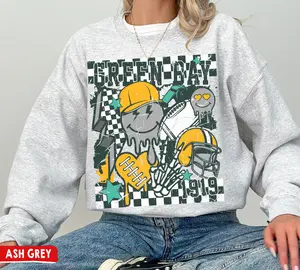 Green Bay Football Crewneck Sweatshirt  T-Shirt Packers Sweatshirt Retro Groovy Green Bay Vintage Green Bay Fans Gift
