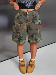Women's Plus Size Camouflage Cargo Denim Shorts, High Waist Wide Leg Army Camo Jorts, Multi-Pocket Summer Bermuda Shorts, Baggy Tactical Streetwear Jean Shorts, Spring Casual Everyday Loose Fit Bottoms, Military Green, Trendy Plus Fashion