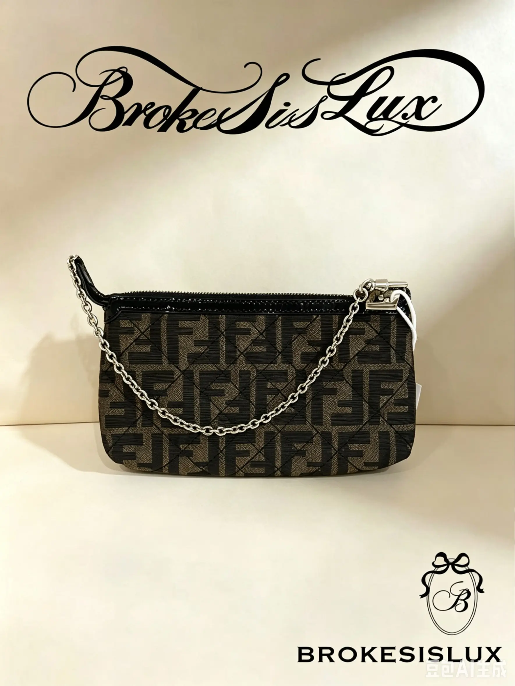 Pre-owned FENDI FF Monogram Canvas Pouch | Quilted Design & Chain Strap, Everyday & Casual Mini Crossbody