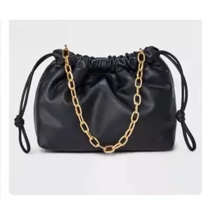 Universal Thread Purse, Compact Crossbody Style for Daily Use, Water-Resistant Fabric with Multiple Pockets