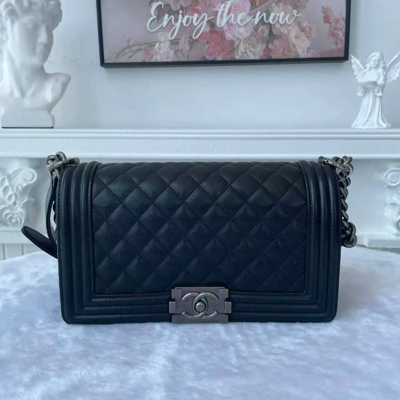 Pre-owned CHANEL calfskin Shoulder Bags BJ11019050198 Leboy Medium Size