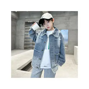 A Boys' Denim Jacket Suitable for Spring And Autumn, Featuring a Washable And Durable Design, Available in Medium to Large Sizes for Tall And Slim Children, Offering a Cool And Fashionable Look
