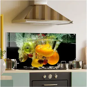 GCKG Splashing fruit on water Fresh Fruit and Vegetablesunder water Tempered Glass Kitchen Backsplash, Stove Back Cover, Stove Splashback, Cutting Board, Kitchen Wall Decor