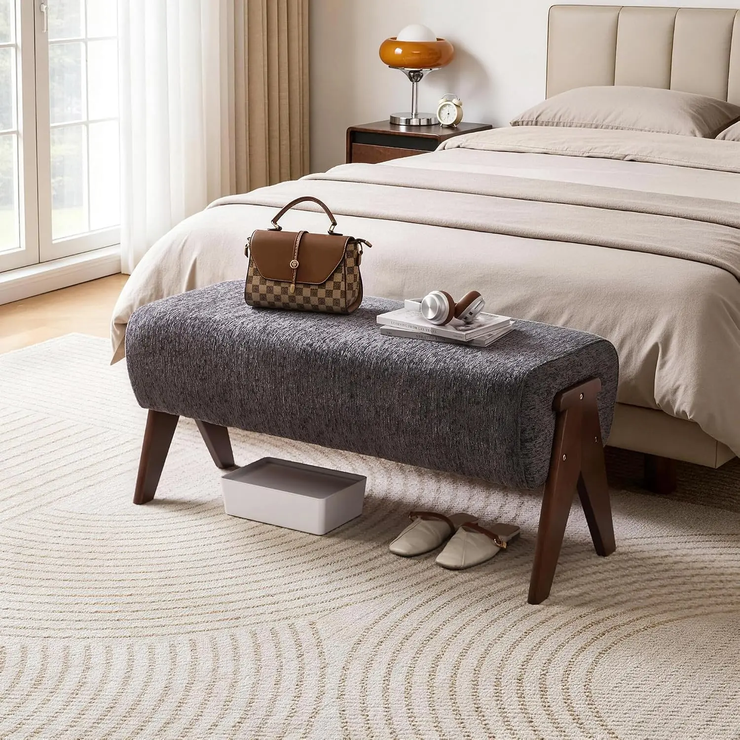 Modern Decorative Chenille Fabric Bench, Ergonomic Padded Entry Bench with Solid Wood Legs, Upholstered Ottoman Bench for Foyer Bedroom Living Space（Gray）