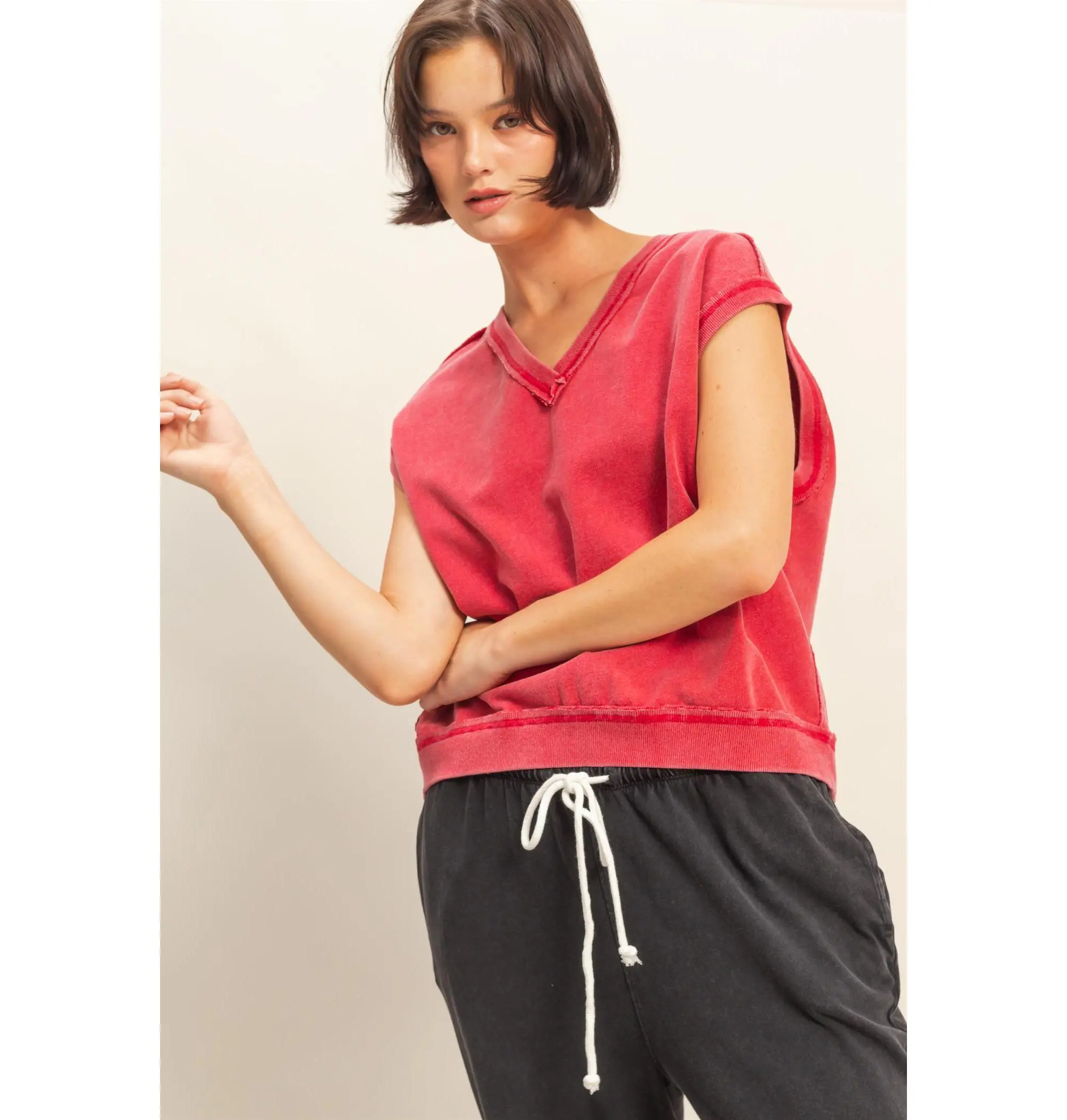 HYFVE - V-neck Sleeveless Casual Sweater Vest 826 - Red
