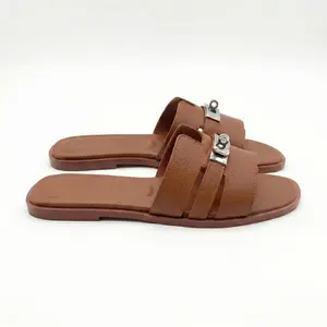 Women's Flat Slippers with Metal Buckle - Stylish & Versatile Spring/Summer New Arrivals SpringStatements Casual Flip Flops Girl Sandal Walking Shoes Footwear