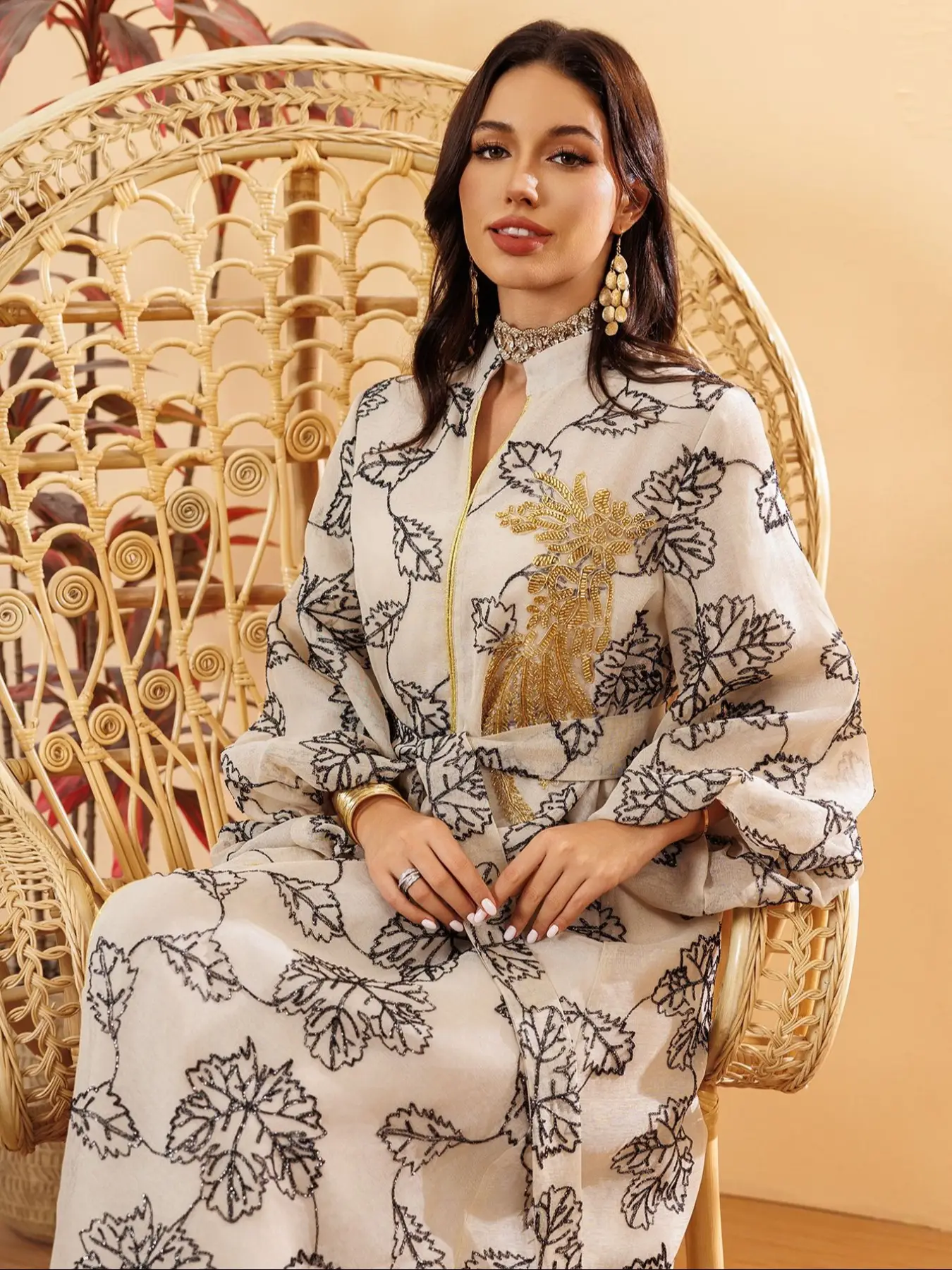 Muslim Women's Ethnic Beaded Embroidered Evening Dress, Long Sleeve Maxi Gown, Traditional Style, Perfect for Special Occasions