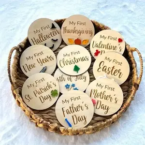 Baby Holiday Photography Props Set, 10 Wooden Milestone Cards, Original Wood Material, Perfect for Baby Photoshoots, Made in China