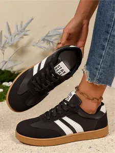 Women's retro German training shoes, low cut casual sports board shoes, anti slip commuting versatile Forrest Gump shoes, can be worn all year round