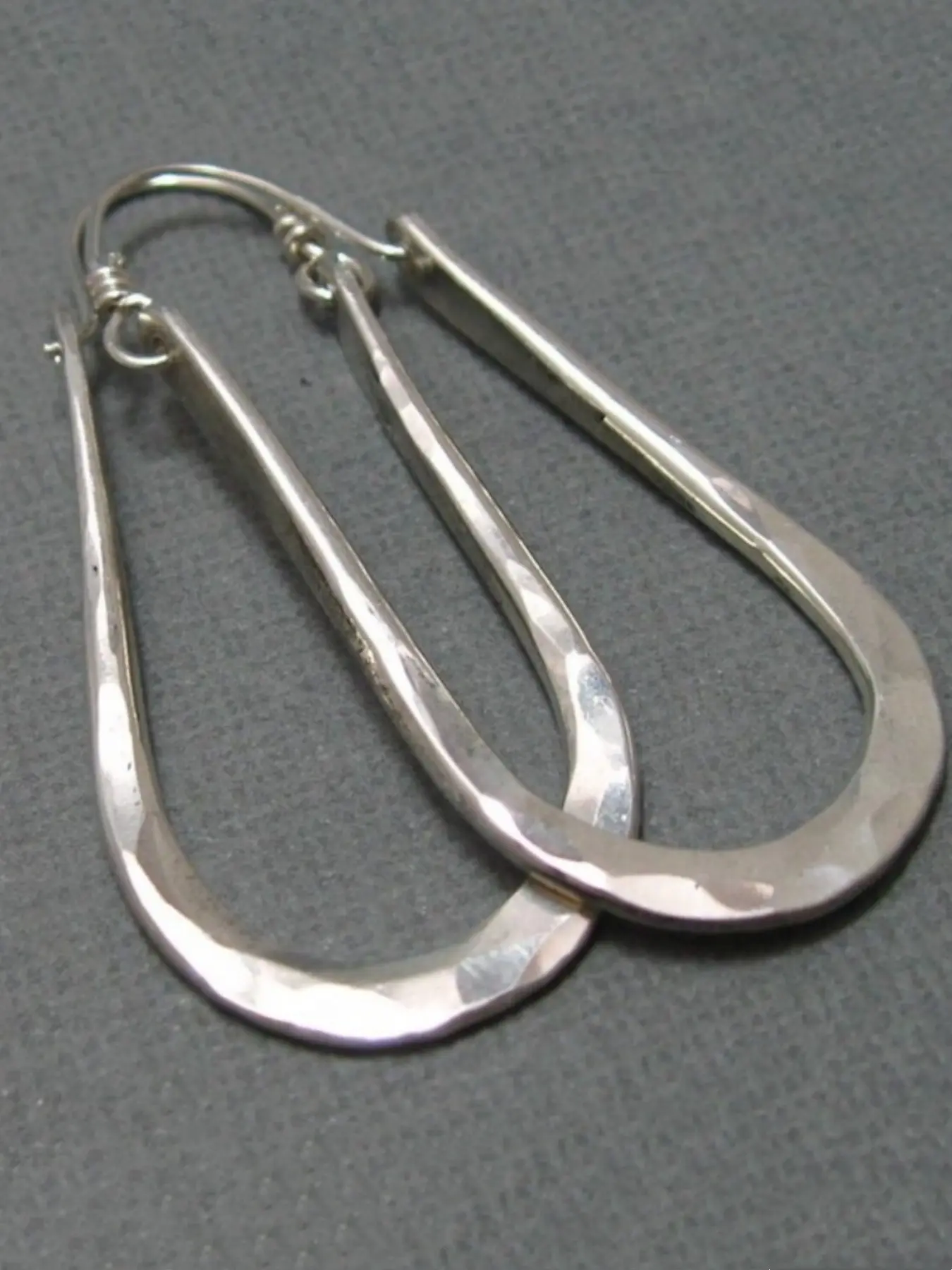 Artisan Hammered Silvery Hoops, Statement Earrings, Fashionable Hoop Earrings, Hoop Shape Earrings, Handmade Geometric Design, Boho Style Copper Chain, All Seasons Jewelry, Trendy Jewelry, No Choking Hazard