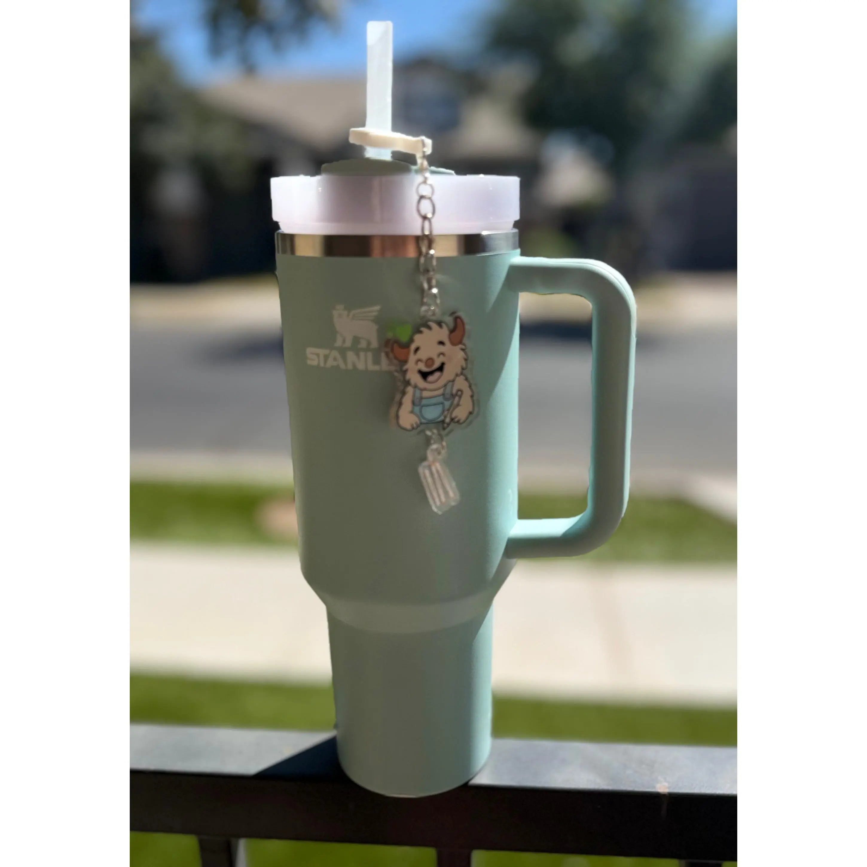 Durable Clip Marker Monster Charm - Lightweight Water Bottle Charm for Crafting, Fits Bottles & Bags, Works with Pouches, Kitchenware & Drinkware Decor Accessory for Backpacks, Pencil Pouches