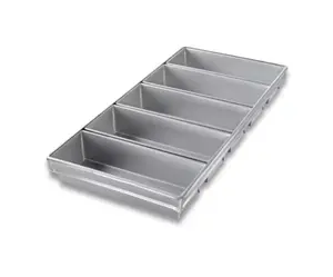 Chicago Metallic 44955 Glazed 5-Strap Open Top Bread Pan