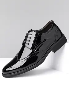 New Men's Glossy Brogue Shoes, Patent Leather, Anti-Slip Low Heel, Breathable Comfort, Office Formal, Wedding, Trendy