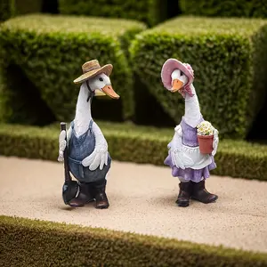 New 1pc Resin Duck Sculpture - Charming Easter Garden Decoration, Whimsical Welcome Yard Ornament, Rustic Patio & Garden Art Decor - Adds Warmth to Outdoor Spaces, Cozy Gift Ide