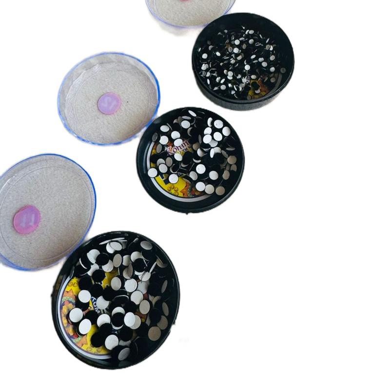 Nepali/ Indian Traditional Kumkum Bindi for women