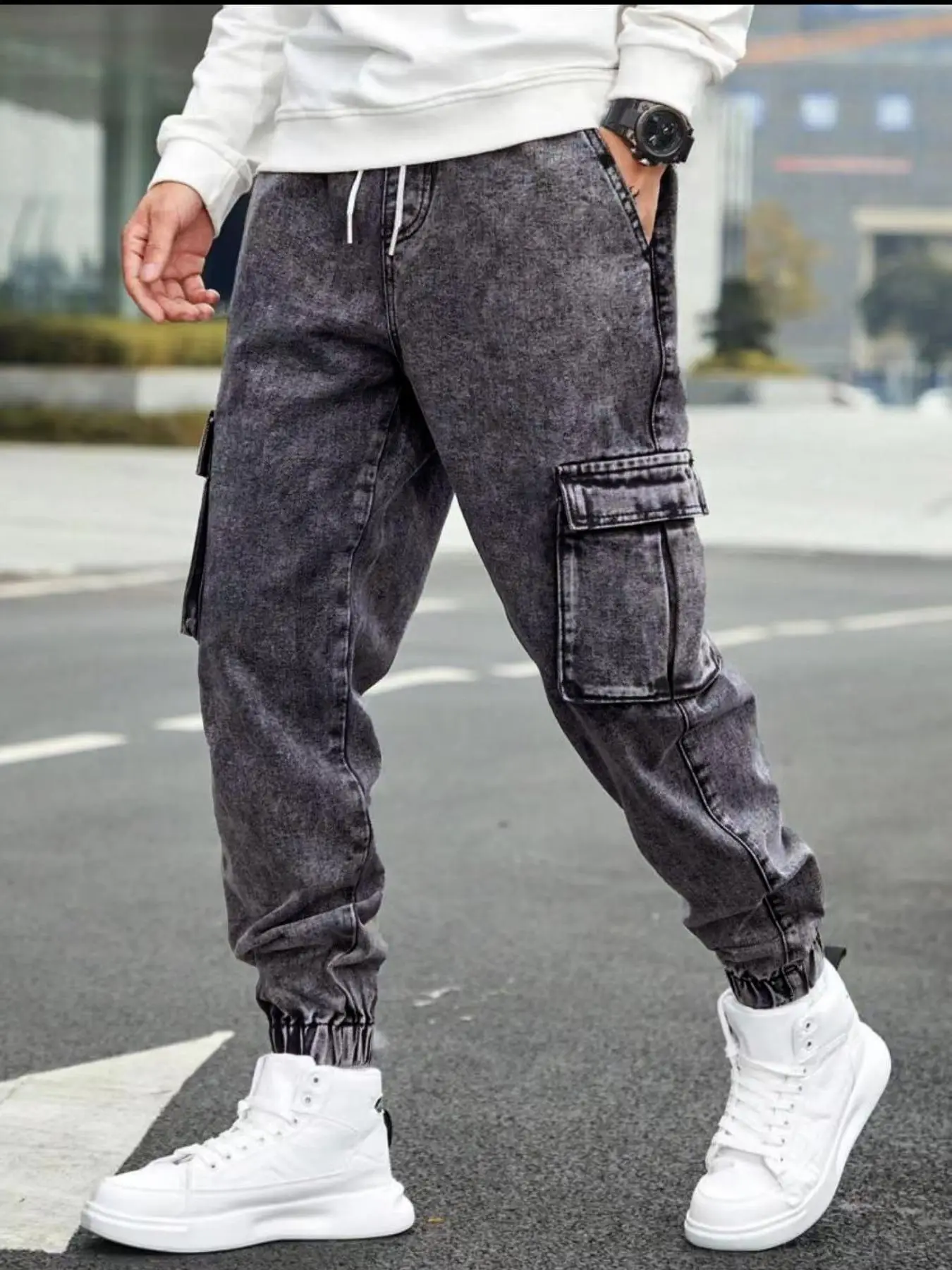Men's Solid Flap Pocket Cargo Jeans, Regular Fit Casual Street Fashion Denim Trousers for Daily Wear, Men's Bottoms for All Seasons