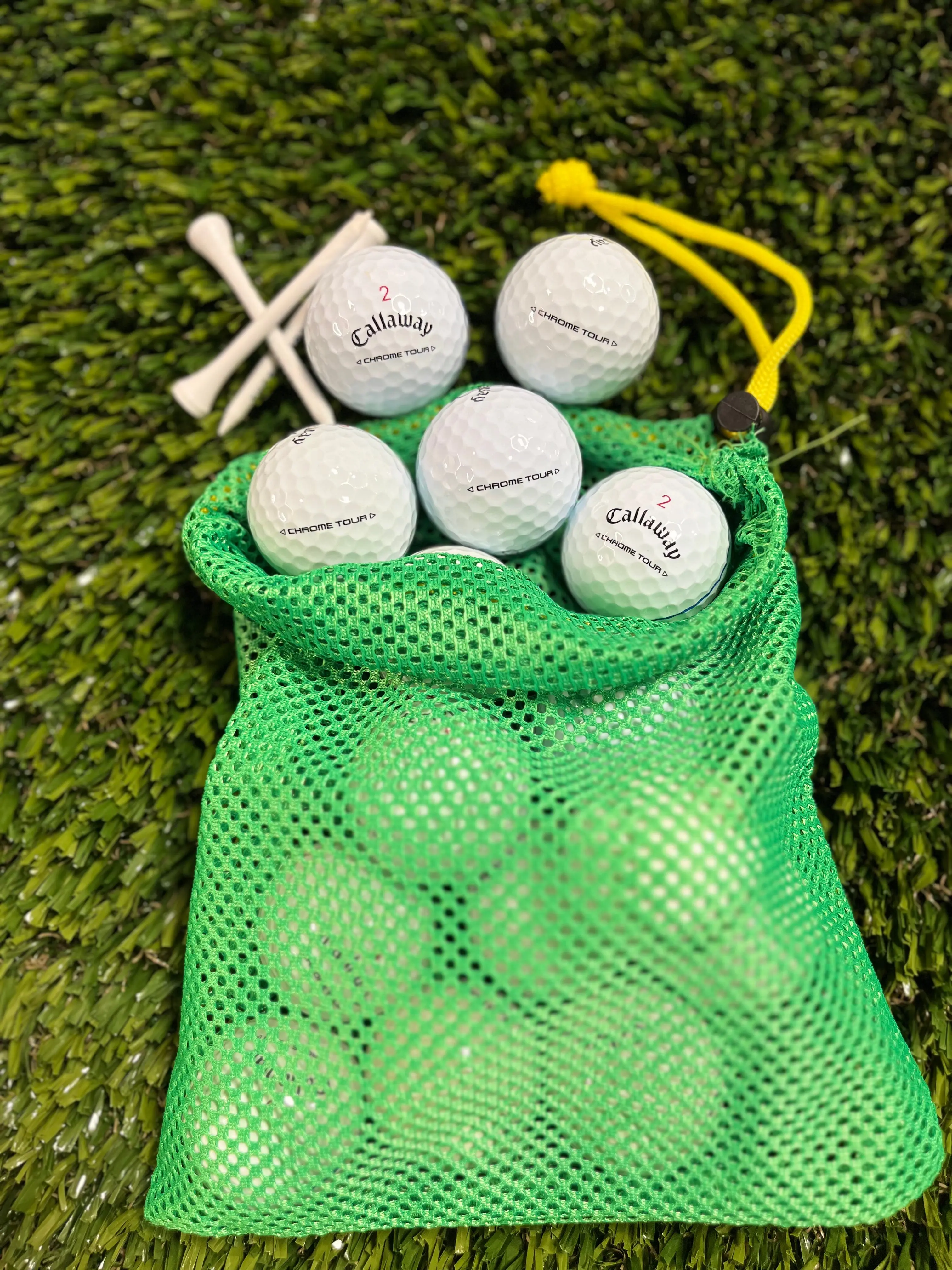 Callaway Chrome Tour White - Dozen in Mesh Bag