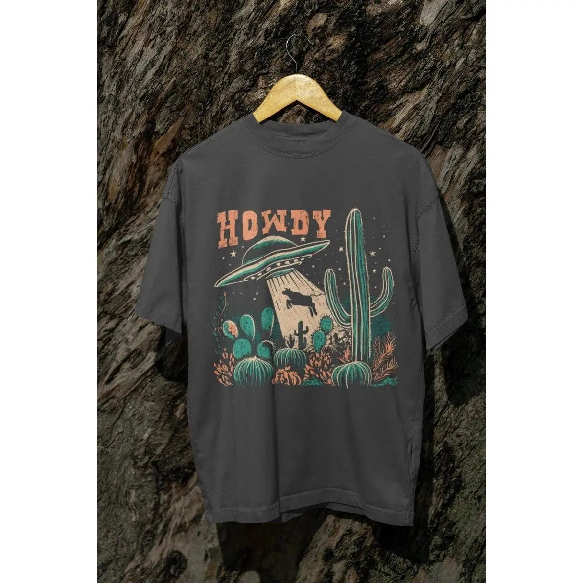 [Sale up to 50%] Howdy Western Cow UFO Tshirt, Vintage Cowboy Alien T-shirt, Vintage 90s Shirt, Retro Western Tee, Disttressed Shirts, Vintage Alien Shirt
