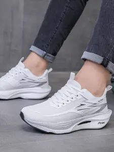 New Unisex Breathable Flyknit Shoes, Carbon Plate Sporty Style, Lightweight Anti-Slip Travel Sneakers, Fashion Casual Running Shoes