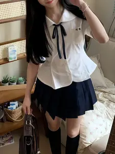 Japanese Preppy Style Jk Uniform Set, Embroidered Blouse & Blue Pleated Skirt, Cute Sweet School Womenswear for Graduation Photos