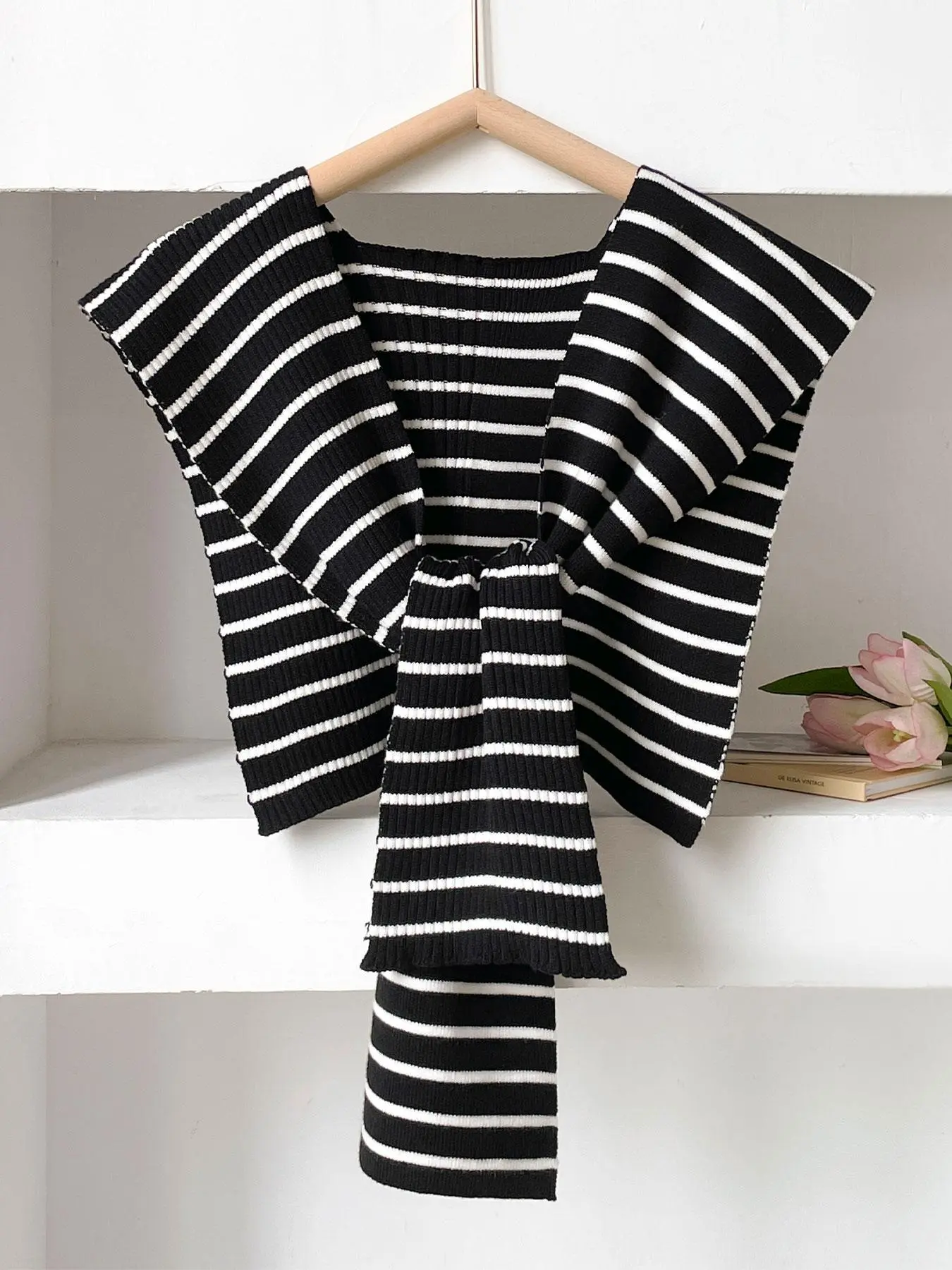 Women's Elegant Striped Shawl, Summer Shawl, Fashionable Woven Scarf for All Seasons, Casual Soft Scarf, Perfect Birthday Gift, Casual Style, Moderate Fabric Thickness