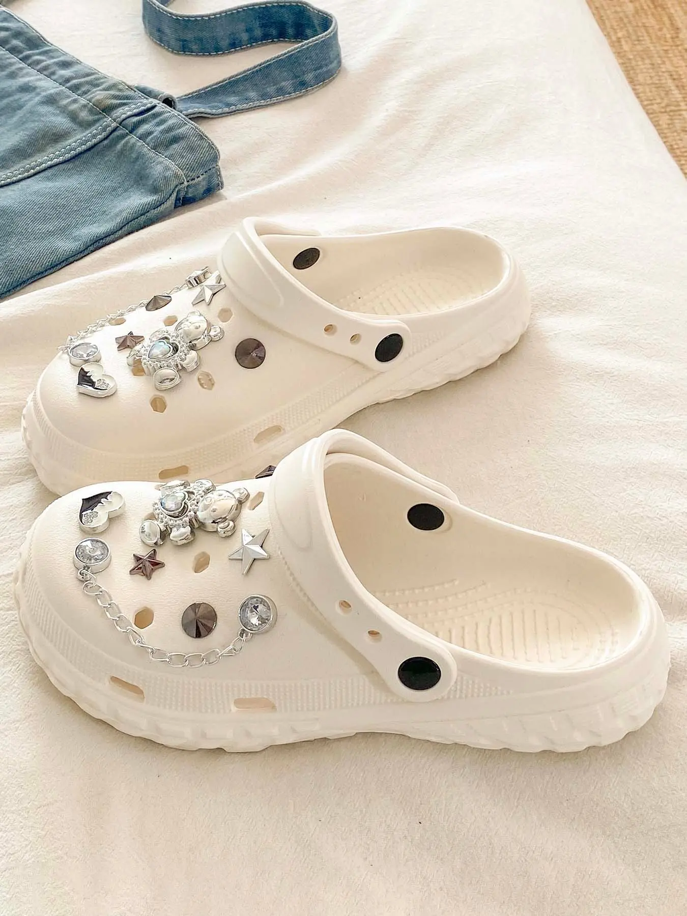 Summer Women's New Versatile Casual Holey Shoes, Thick Sole Height Increase, Thick Soled Slippers, Home Outdoor Wear, House Slippers, Beach Sand Soft Bottom Slippers