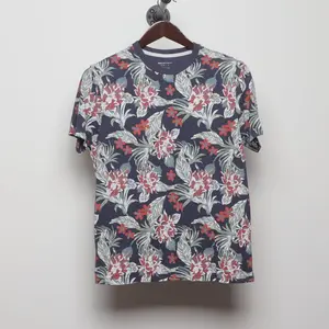 Vintage Y2K Threadbare "All-Over Floral Print" T-Shirt - S