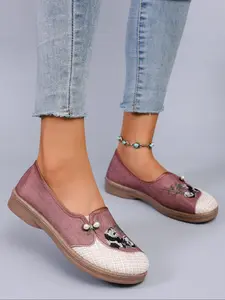 Women's Fashionable Embroidered Slip-on Shoes, Casual Comfortable Breathable Low Top Shoes, Female All-match Round Toe Shoes for Daily Wear, Slip On Style