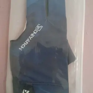 3PCS Snooker Billiard Gloves Snooker Accessories Billiards Accessories Left Hand Three Finger Stitching, Unisex Popular Size