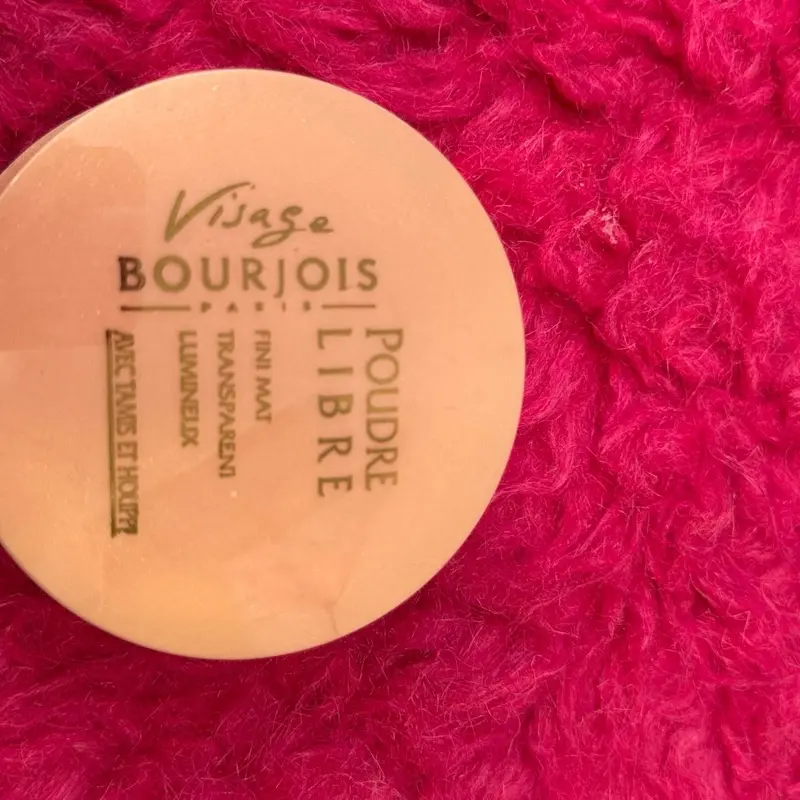 Bourjois Poudre Libre Fini Mat Transparent Lumineux with Tapis et Houpp