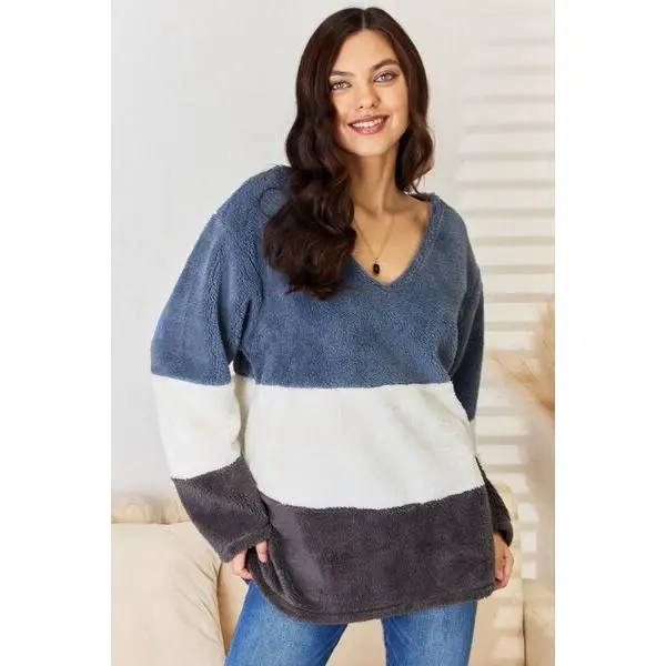 Faux Fur Color Block V-Neck Sweater