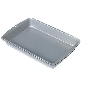 Wilton 2105-961 Recipe Right Non-Stick Bakeware Oblong Cake Pan - 13 x 9 in.